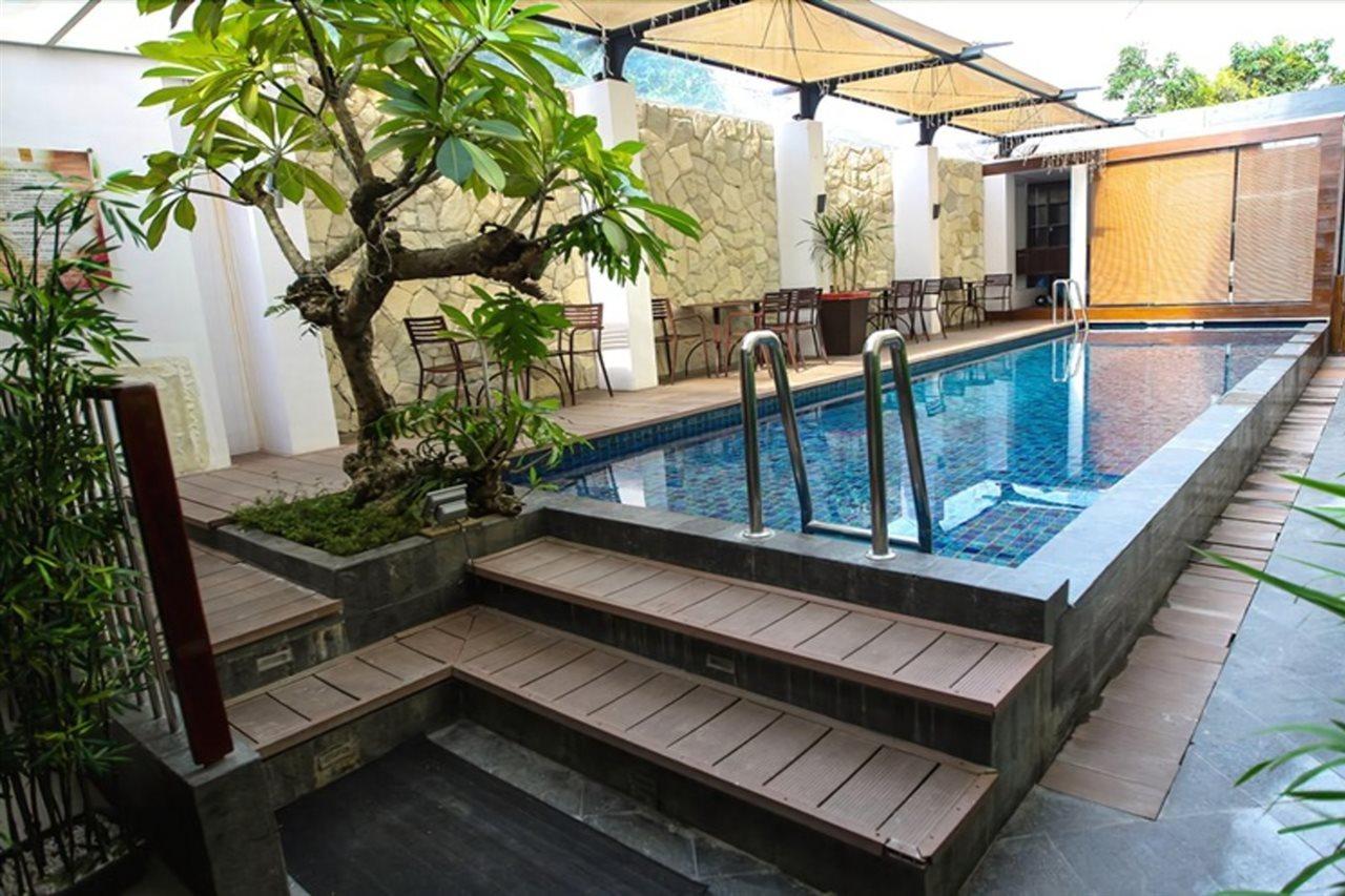 Favor Hotel Makassar City Center By Life Екстер'єр фото