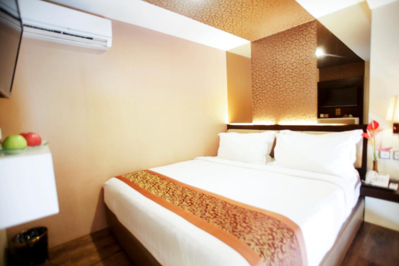 Favor Hotel Makassar City Center By Life Екстер'єр фото