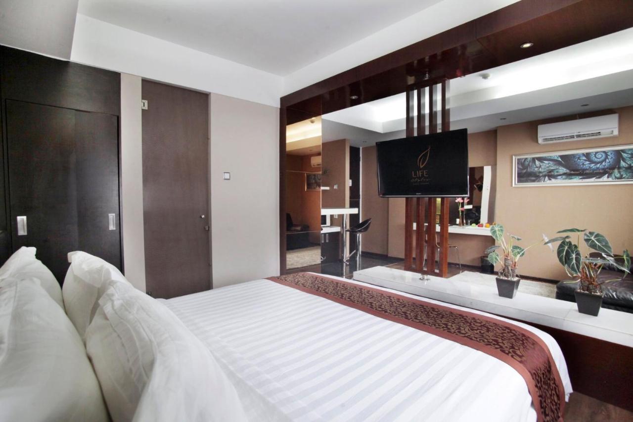 Favor Hotel Makassar City Center By Life Екстер'єр фото