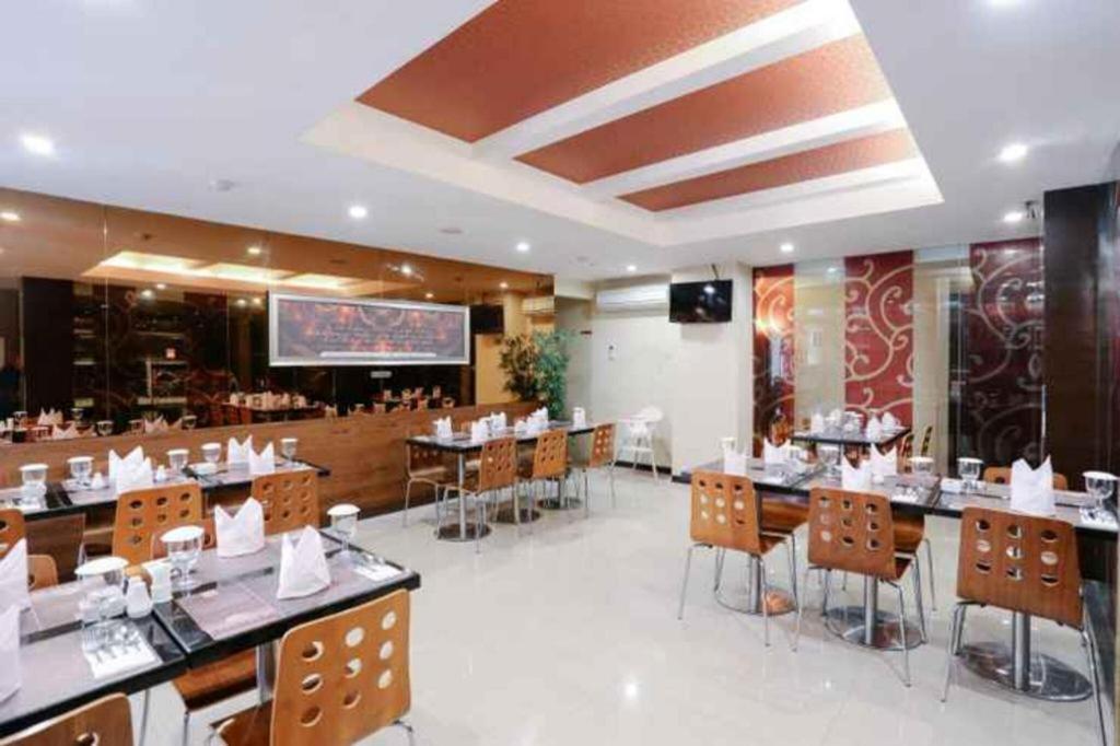Favor Hotel Makassar City Center By Life Екстер'єр фото