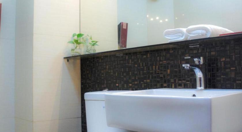 Favor Hotel Makassar City Center By Life Екстер'єр фото