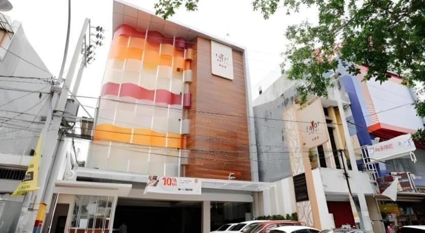 Favor Hotel Makassar City Center By Life Екстер'єр фото