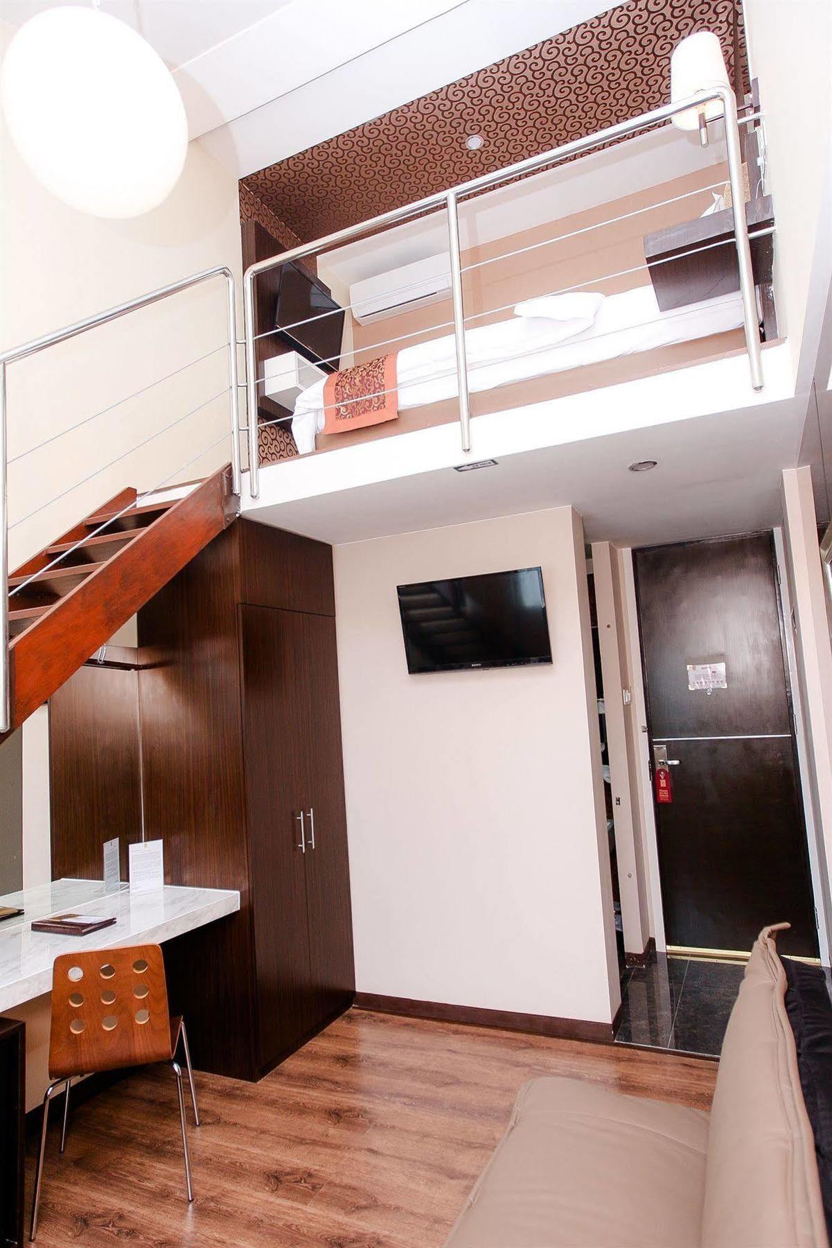 Favor Hotel Makassar City Center By Life Екстер'єр фото